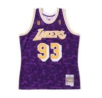 Image 9 of NEW BAPE x Mitchell & Ness Los Angeles Lakers Jersey Size M