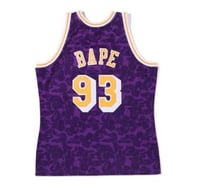 Image 8 of NEW BAPE x Mitchell & Ness Los Angeles Lakers Jersey Size M
