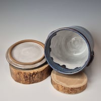 Image 9 of 4.5 cup Canister 01202601