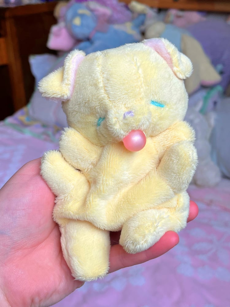Image of Hugg-A-Me Babey! yellow