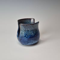 Image 3 of Kitchen Sponge Holder: Bluebird Skies (Cobolt) with rim color