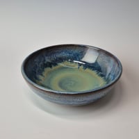 Image 2 of Everyday Bowl: Lichen (Green) with colored rim 01202602