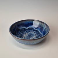 Image 5 of Everyday Bowl: Bluebird Skies (Cobolt) with colored rim 01202602