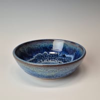 Image 3 of Everyday Bowl: Bluebird Skies (Cobolt) with colored rim 01202602