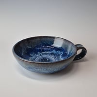 Image 3 of Thumb-handled Bowl: Bluebird Skies (Cobolt) with colored rim 01202602