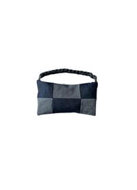 Image 2 of Sac à patchwork denim / chaine en denim 