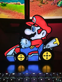 Image 2 of Lampe LED 3D Mario Kart – Décoration Gaming RGB