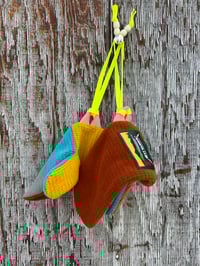 Image 2 of Mitt Elberts Mittens ♻️ / Rust / Pink & Lime Cuff