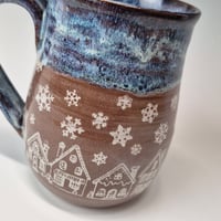 Image 6 of 16 oz. Snowy Village of Tiny Houses with Twinkle Lights as Night rim 01202602