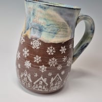 Image 5 of 20 oz. Snowy Village of Tiny Houses with Snow-covered Colored Lights rim 01202605