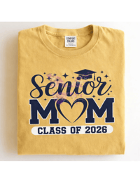 Senior Mom tee