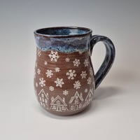 Image 1 of 16 oz. Snowy Village of Tiny Houses with Twinkle Lights as Night rim 01202610