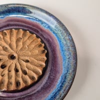 Image 3 of Grater dish - Huckleberry (Purple) with colored rim 01202603