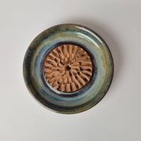 Image 2 of Grater dish - Jasper (Green/Gold) with colored rim 01202606