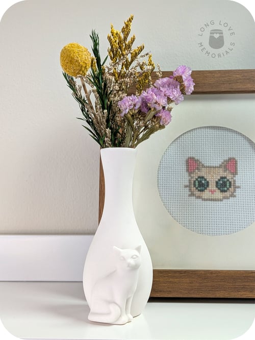 Image of Sitting Cat Statue Vase - Small Bud Vase for Flowers