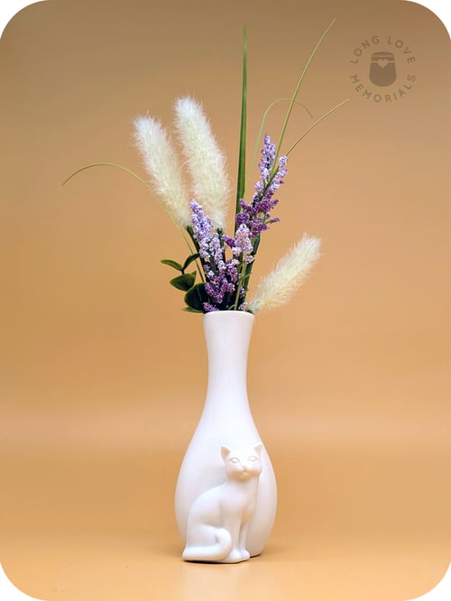 Image of Sitting Cat Statue Vase - Small Bud Vase for Flowers