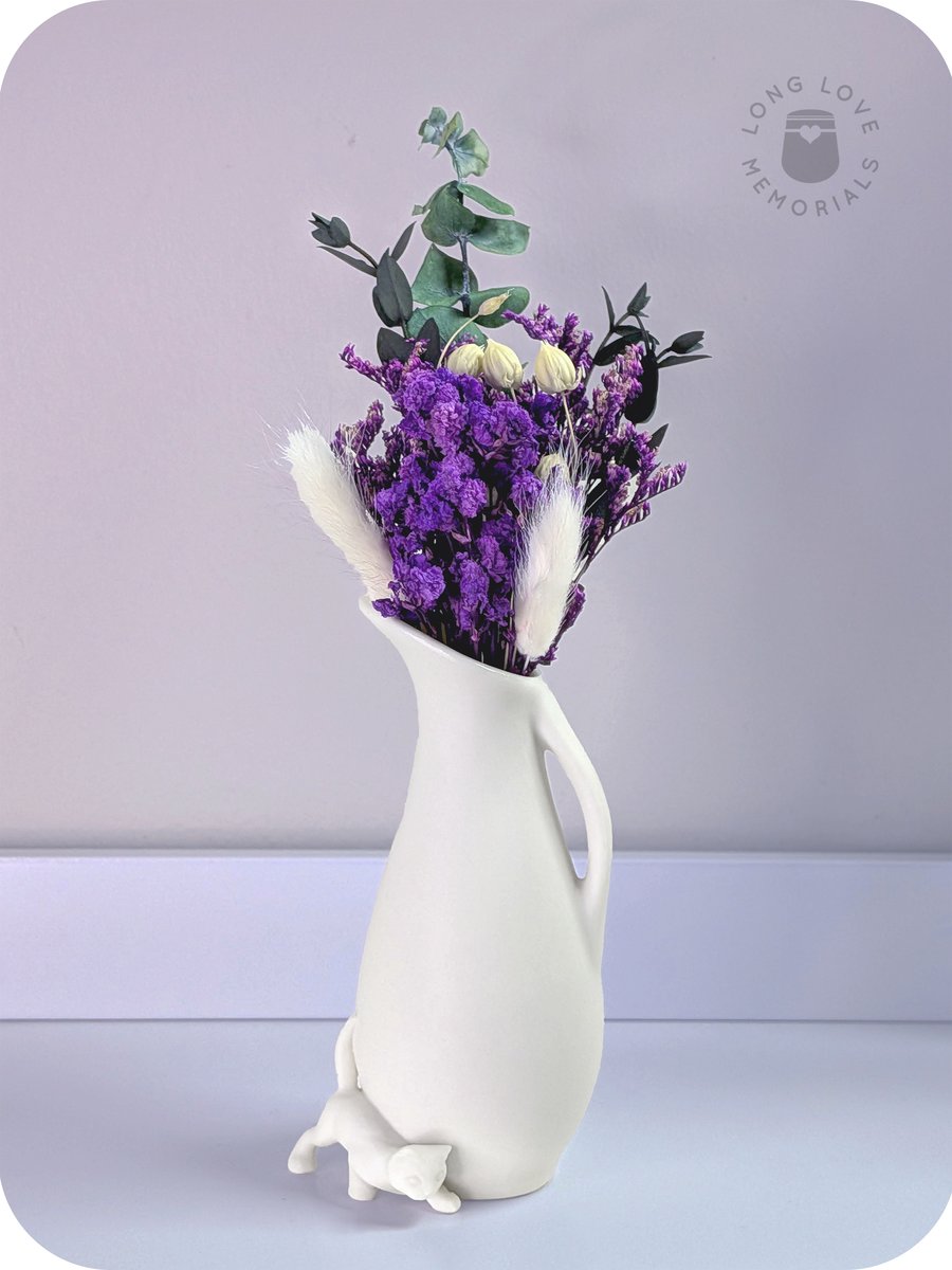 Image of Playful Kitten Statue Vase - Small Bud Vase for Flowers