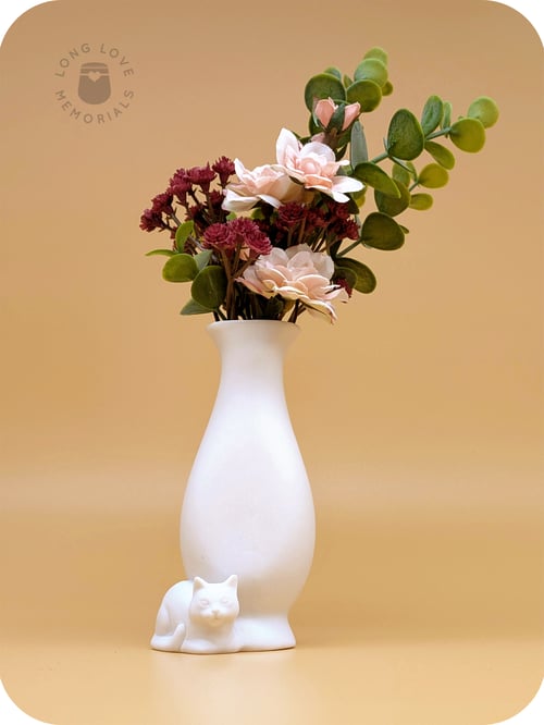 Image of Loaf Cat Statue Vase - Small Bud Vase for Flowers