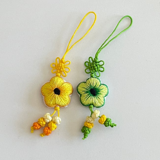 'Mugunghwa' flower norigae charm