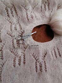 Image 5 of -- COURS DE TRICOT A LA SLOW GALERIE, PARIS 6 --