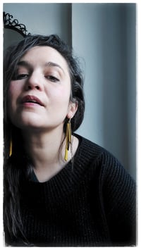 Image 8 of Orecchini pendenti in pelle NINFA - GialloBronzo