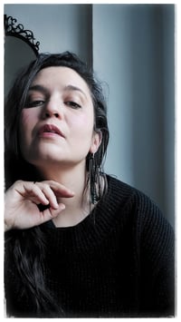 Image 6 of Orecchini pendenti in pelle NINFA CRYSTAL - VerdePiombo