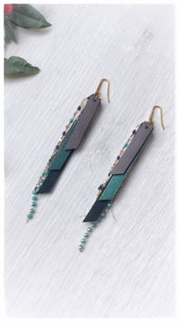 Image 1 of Orecchini pendenti in pelle NINFA CRYSTAL - VerdeGrigio