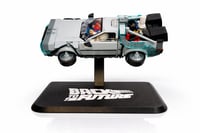 Image 2 of Suporte LEGO DeLorean Speed Champions – Back to the Future (77256)