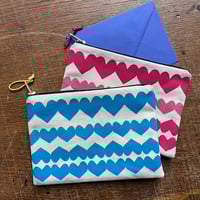 Image 2 of Hearts pattern screenprinted fabric pouch purse.