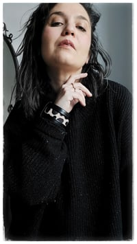 Image 3 of ESSENTIAL Medium Bangle - Macula Nera