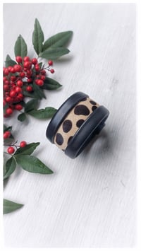 Image 2 of ESSENTIAL Medium Bangle - Macula Nera -20% off