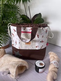 Image 3 of  Sac à Projets taille M, poche avant : Casse-noisettes