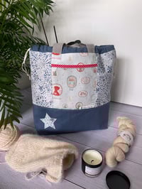 Image 5 of Grand sac à projet taille L , poche avant: Liberty Adeladja