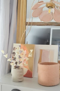 Image 3 of Bouquet de 7 branches d'eucalyptus tons neutres