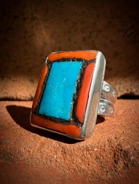Image 3 of WL&A Old Style Sterling Ingot Turquoise Mtn, Italian Red Coral & Navajo Red Dirt Inlay Ring - Size 8