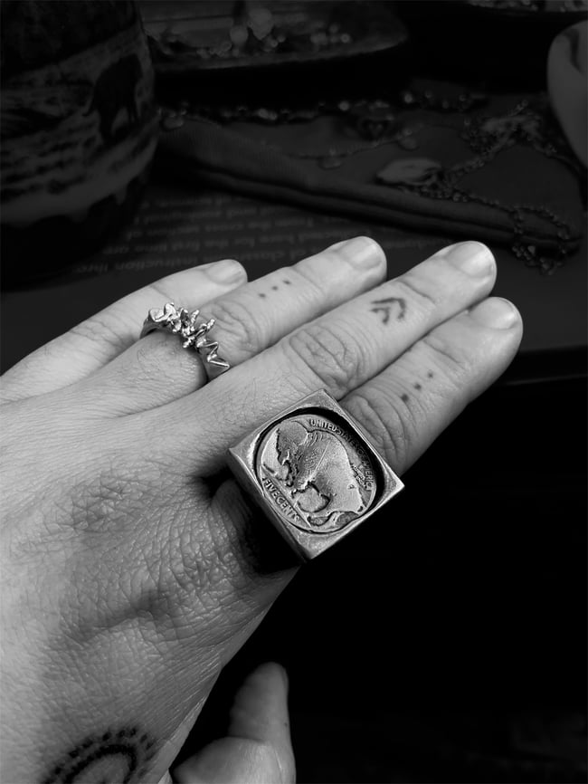 Buffalo Relic signet 