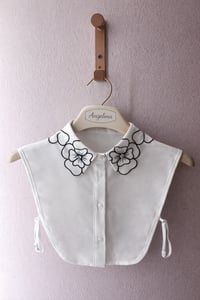 Image 1 of COLLETTO FLOREALE 