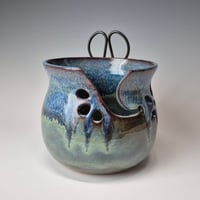 Image 4 of Discounted! Yarn Bowl for your Wool: Lichen (Green) with colored rim 01202601