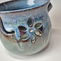 Image 8 of Discounted! Yarn Bowl for your Wool: Lichen (Green) with colored rim 01202601