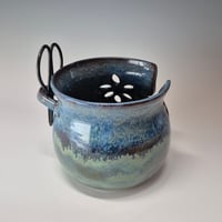 Image 7 of Discounted! Yarn Bowl for your Wool: Lichen (Green) with colored rim 01202601