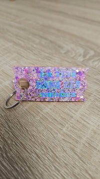 Image 16 of PORTE-CLES 