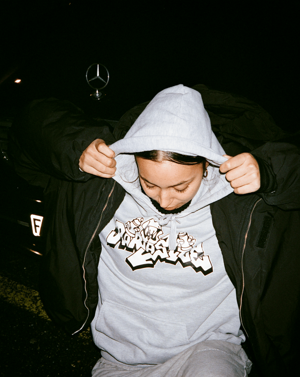 Parasite Hoddie grey