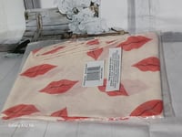 Image 2 of RED LIPS Lightweight Scarf