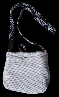 Image 3 of Black &amp; White Quilted Crossbody Bag For Girls