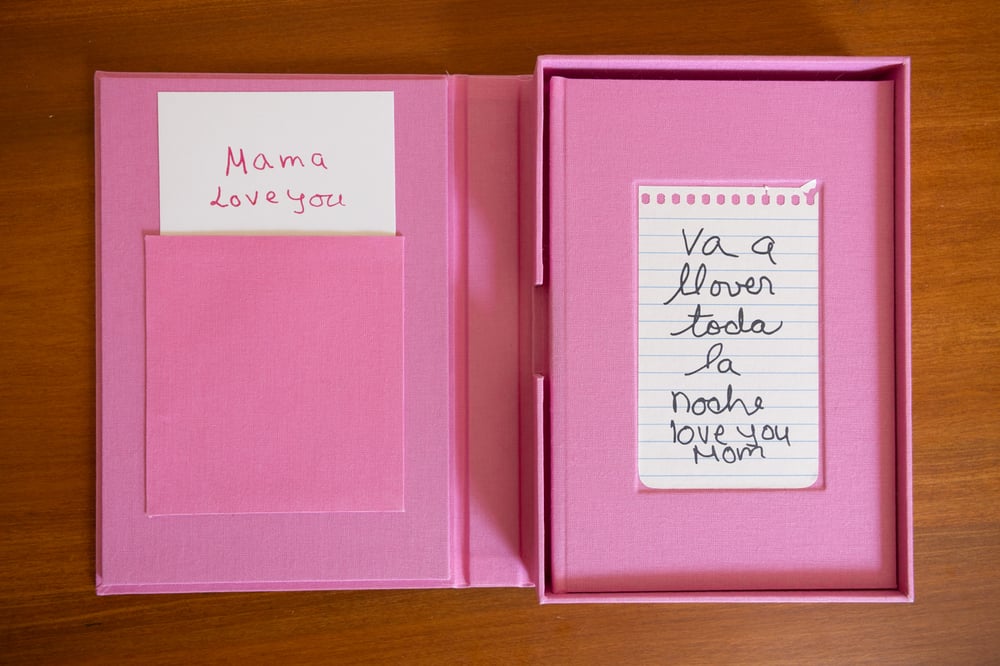 Image of "Va a Llover Toda La Noche" Special Edition