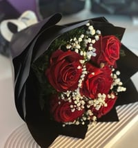 Half a Dozen Longstems luxury wrap