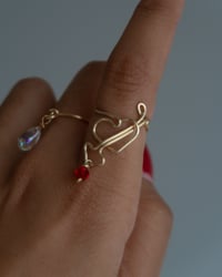 Image 1 of corazón sangrando