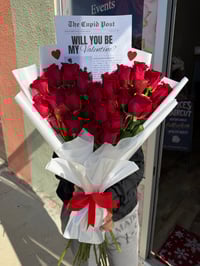 Image 1 of Heart 25 count bouquet 