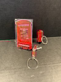Image 1 of London's Iconic Landmarks - Souvenir Key Chains & Magnet (L3)