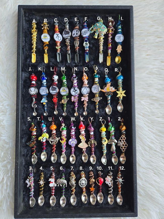 Shovels, XS & mini scoops ready to ship!